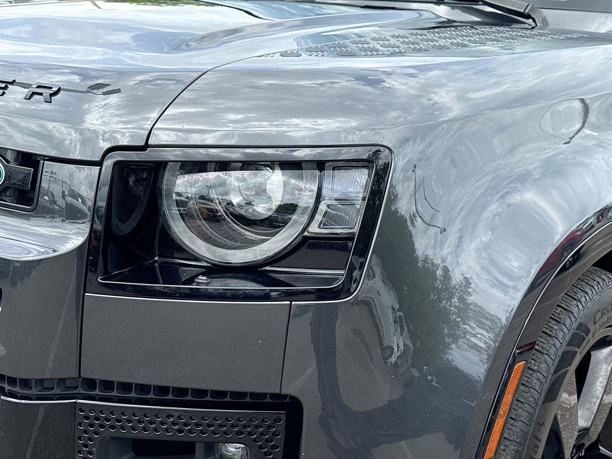 Used 2023 Land Rover Defender 90 V8 image 9