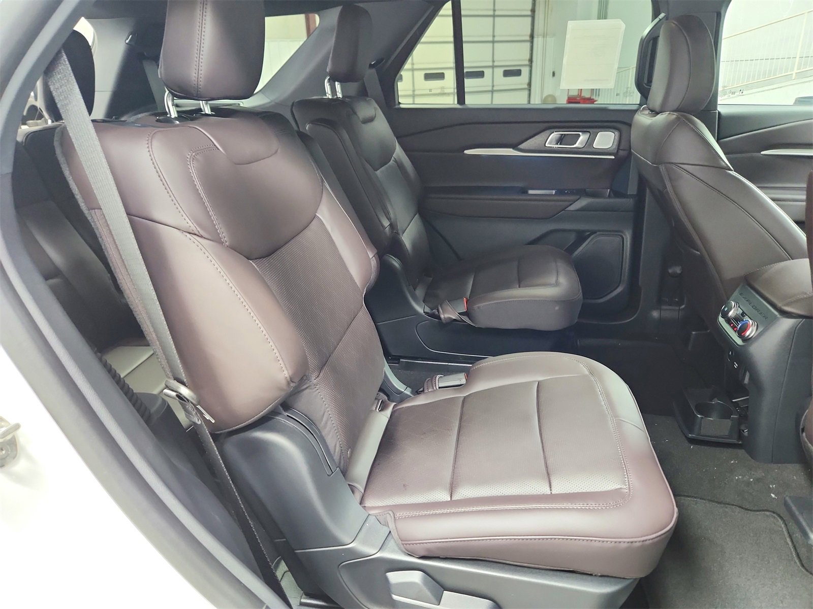 New 2026 Ford Explorer Platinum image 42