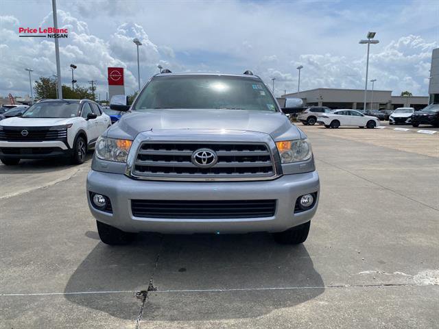 Used 2016 Toyota Sequoia Limited image 2