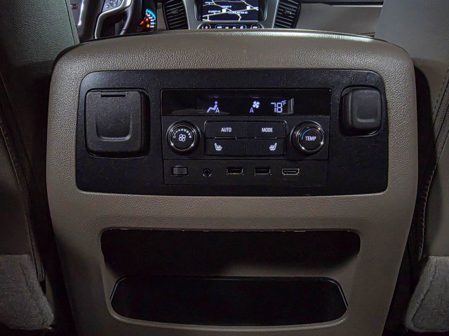 Used 2017 GMC Yukon XL SLT w/ Open Road Package image 18