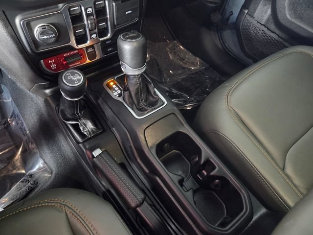Used 2024 Jeep Gladiator Mojave AWD/4WD image 26