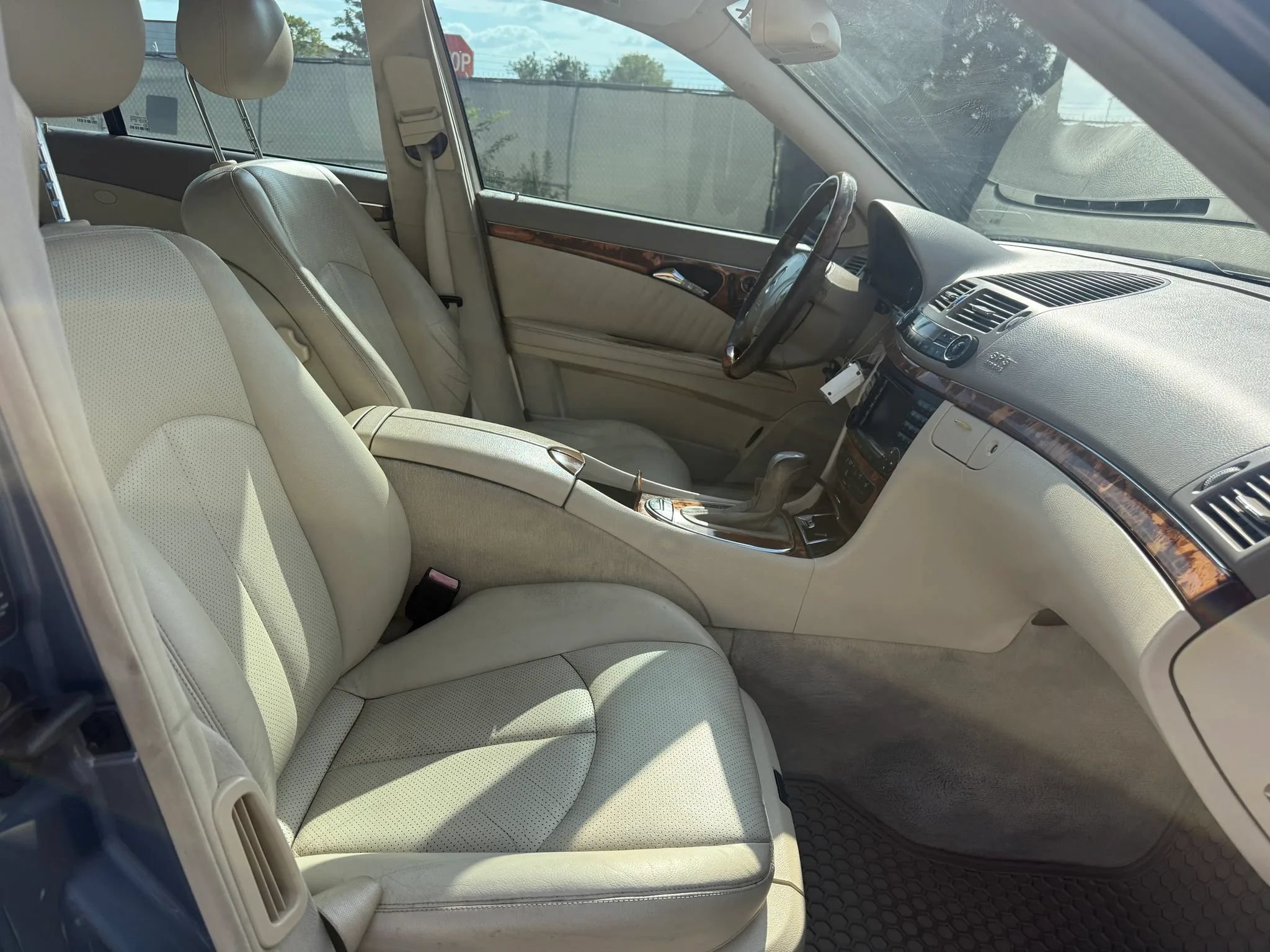 Used 2004 Mercedes-Benz E 500 4MATIC Sedan image 18