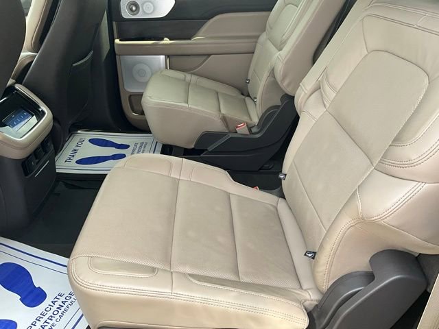 Used 2024 Lincoln Navigator L Reserve AWD/4WD image 16