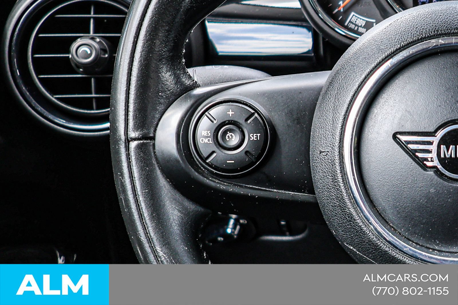 Used 2019 MINI Cooper 4-Door Hardtop FWD image 26