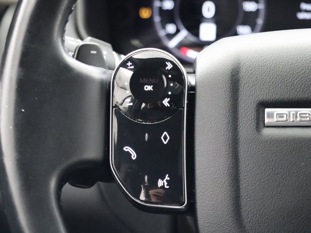 Used 2020 Land Rover Discovery HSE image 16