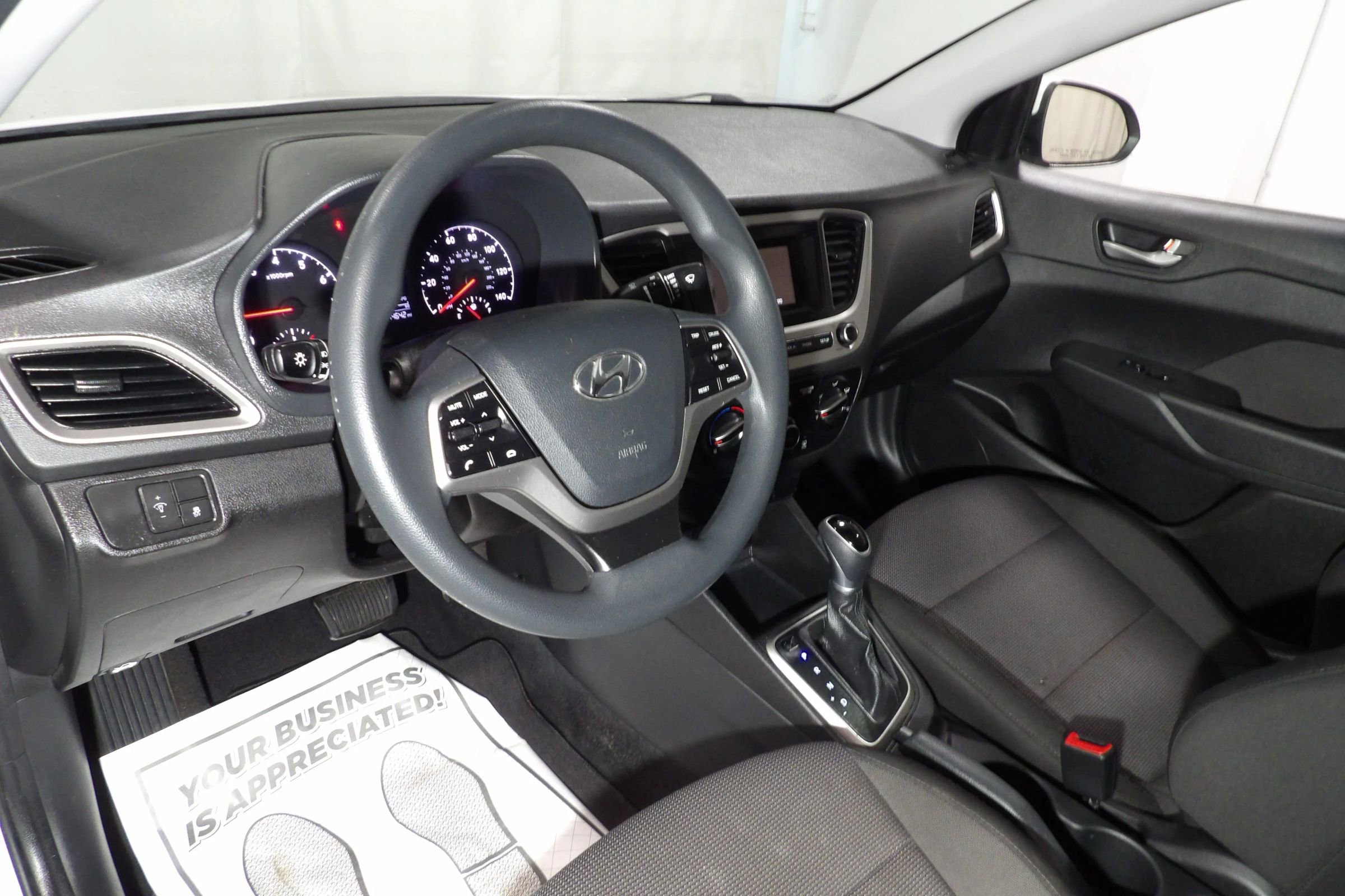 Used 2019 Hyundai Accent SE image 9