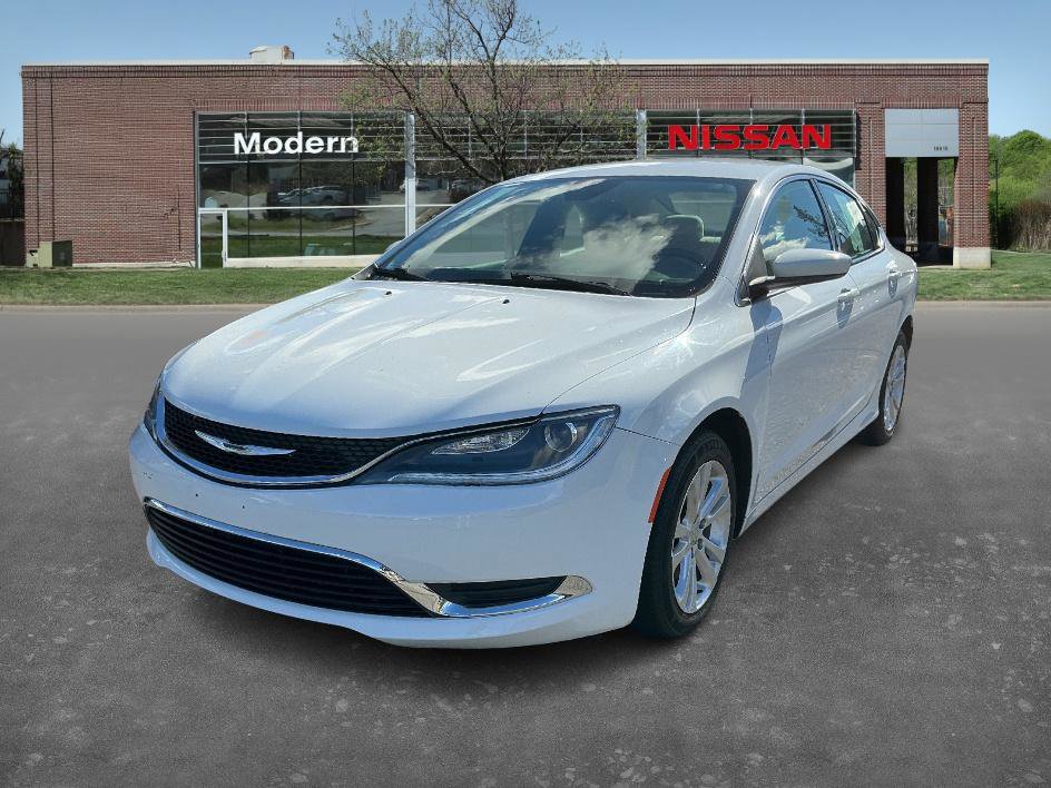 Used 2015 Chrysler 200 Limited w/ Convenience Group