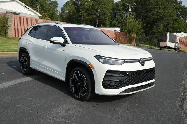 Used 2025 Volkswagen Tiguan SEL R-Line