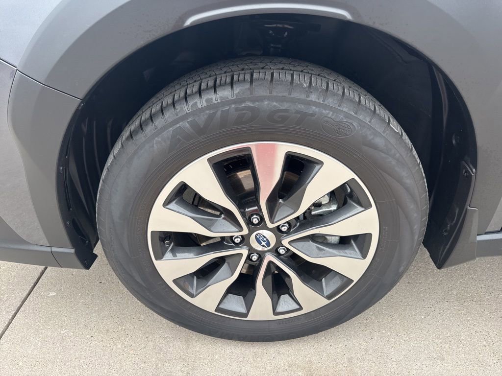 Used 2025 Subaru Outback Touring image 6