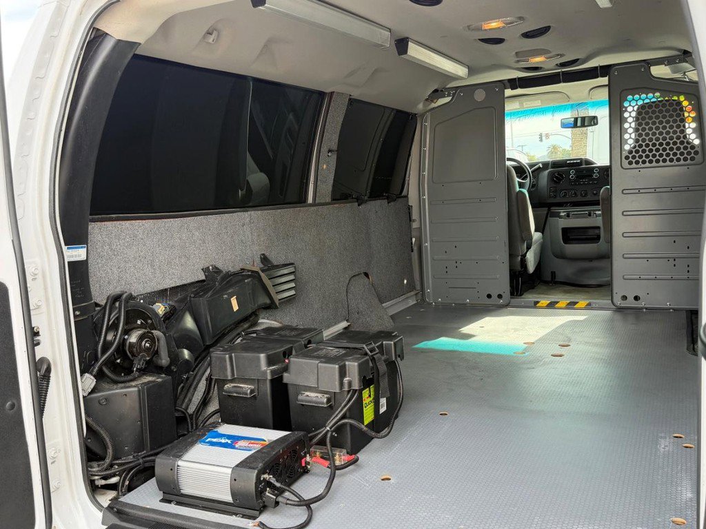 Used 2014 Ford E-250 and Econoline 250 w/ Interior Upgrade Package image 16