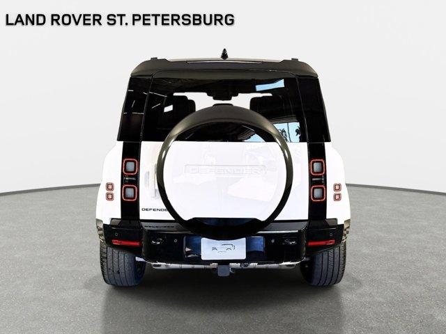 Used 2026 Land Rover Defender 110 X-Dynamic SE image 6