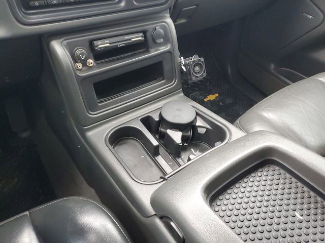 Used 2004 Chevrolet Avalanche Z71 w/ Sun And Sound Package image 28