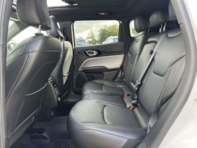 Used 2023 Jeep Compass Limited w/ Sun and Sound Group AWD/4WD image 20