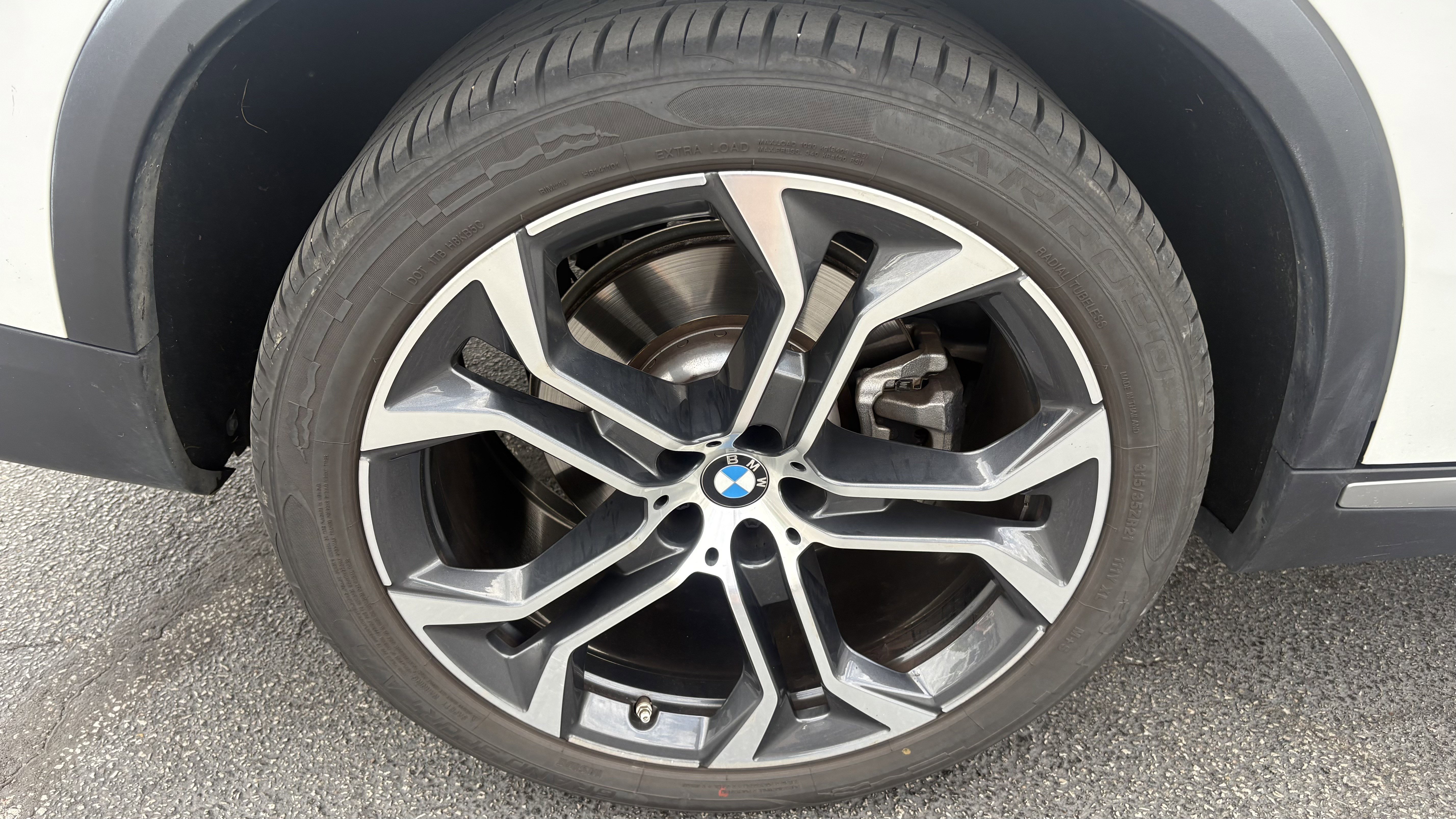 Certified 2022 BMW X5 xDrive40i AWD/4WD image 14