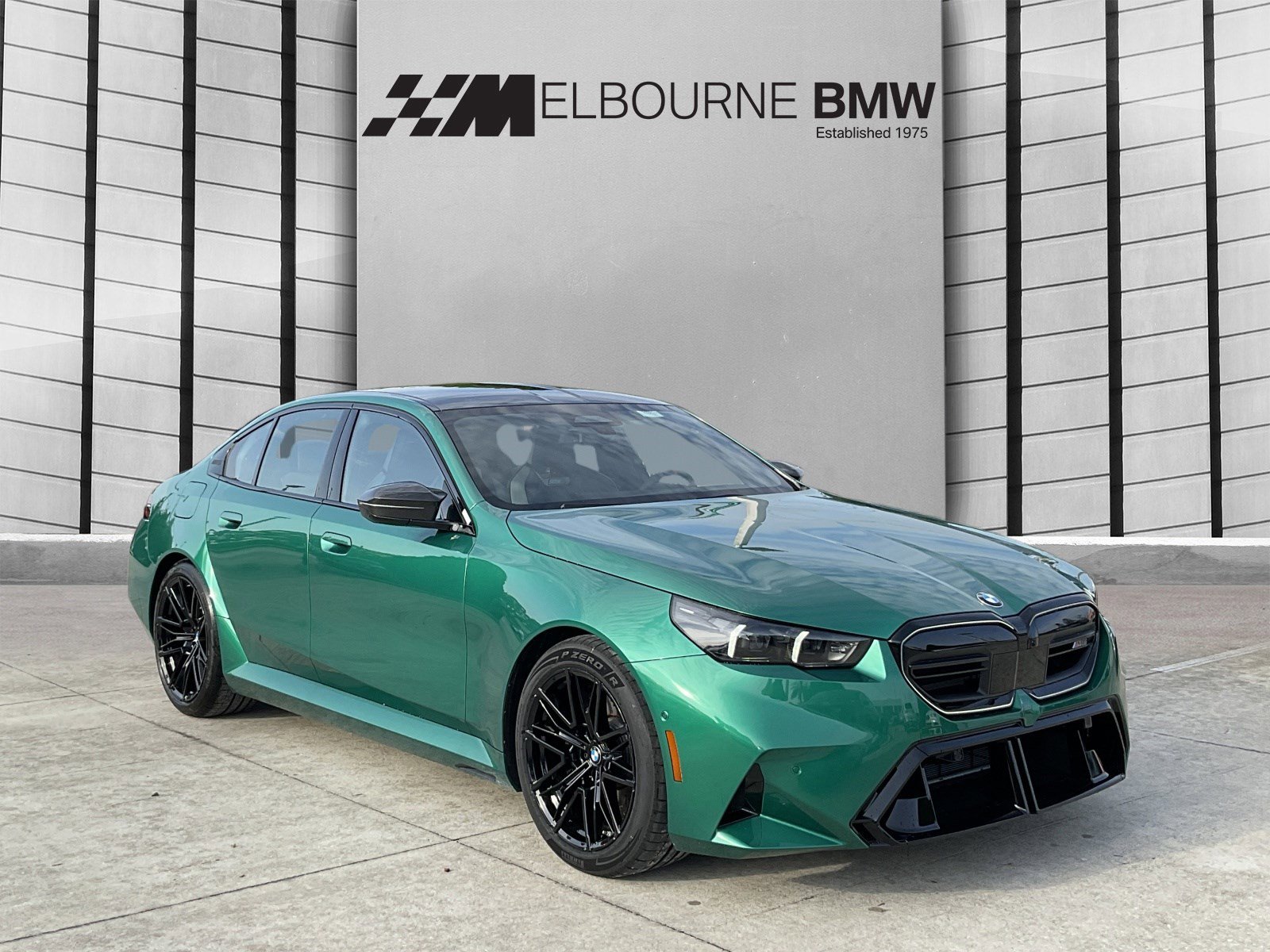 New 2027 BMW M5 AWD/4WD image 1