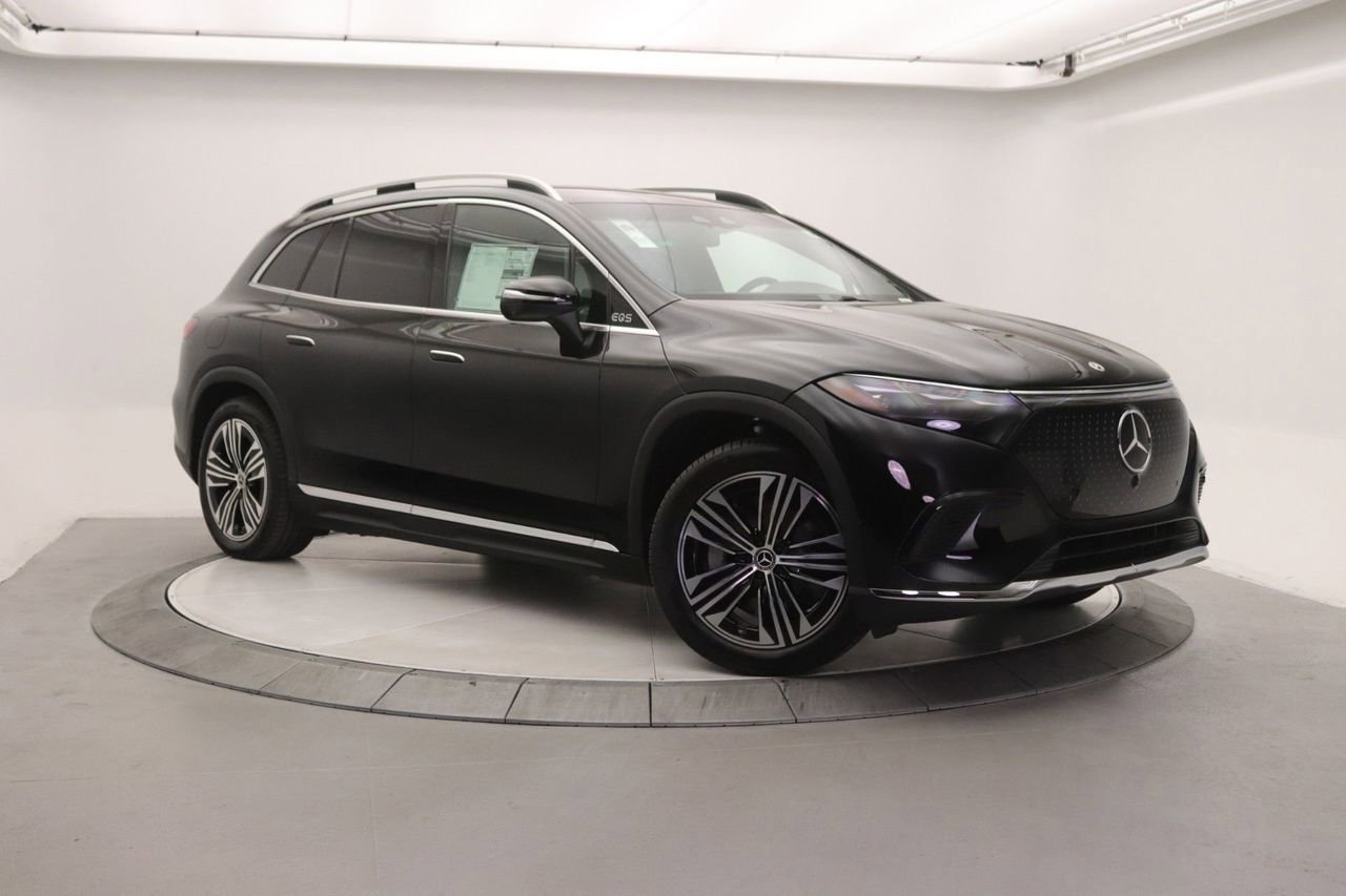 New 2026 Mercedes-Benz EQS 400 4MATIC SUV image 16