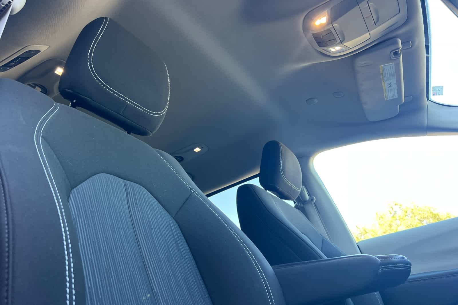 Used 2024 Chrysler Voyager LX FWD image 19