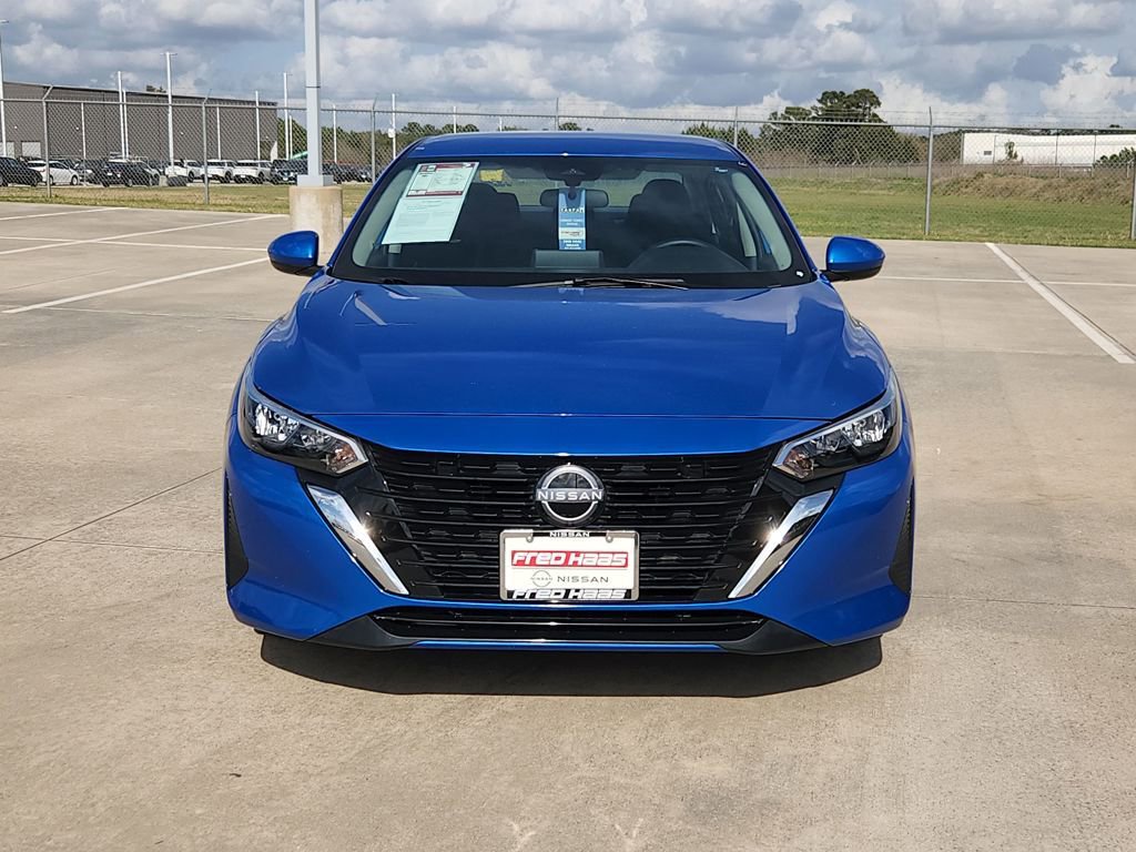 Used 2025 Nissan Sentra SV FWD image 9