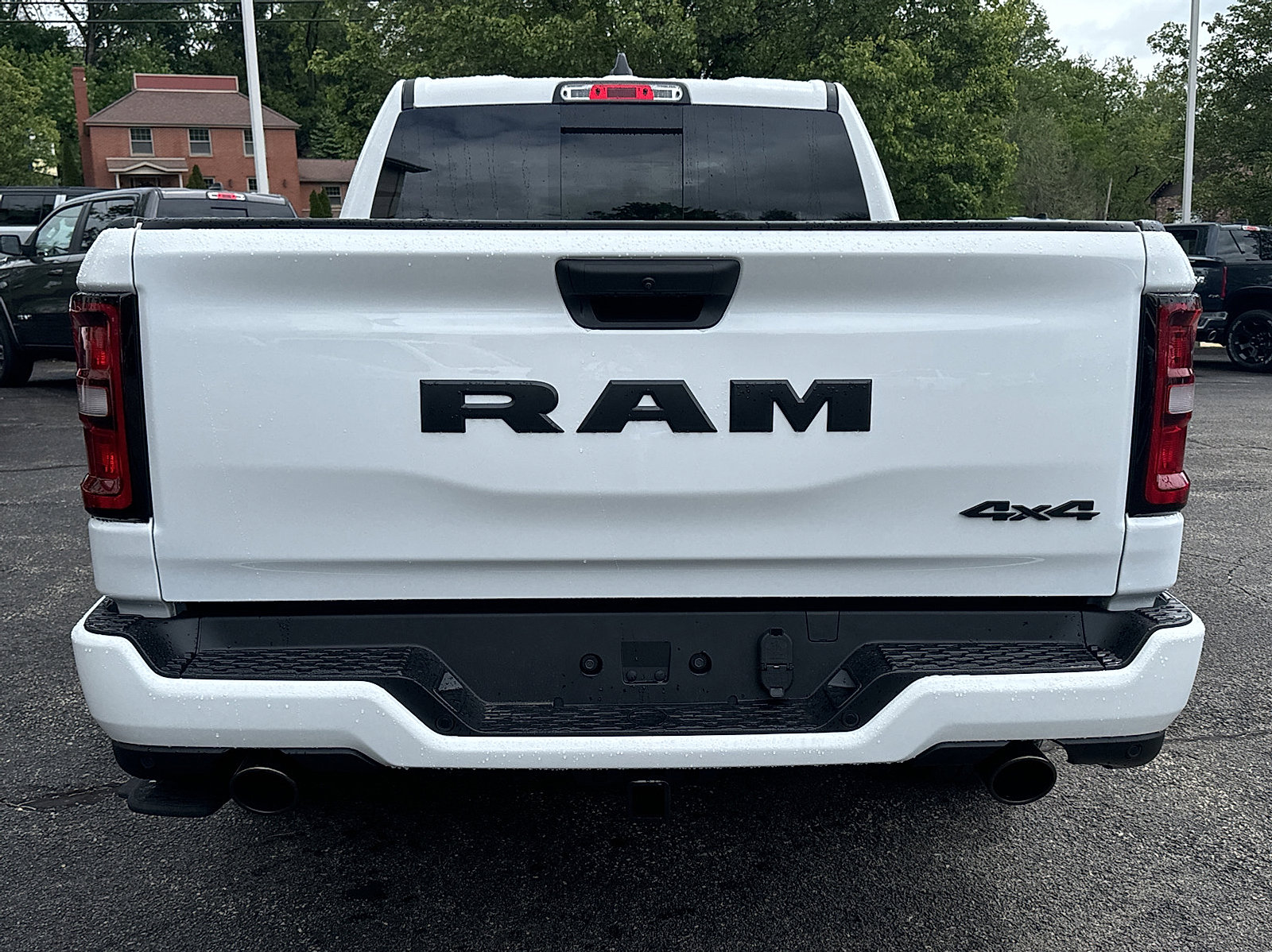 New 2026 RAM 1500 Express AWD/4WD image 5