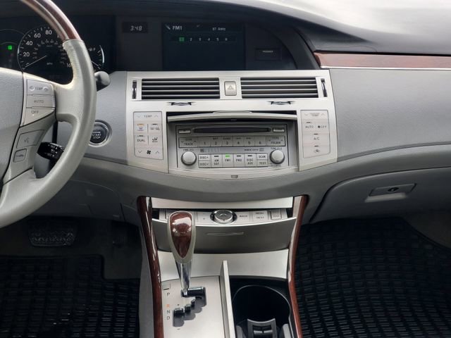Used 2009 Toyota Avalon Limited image 26