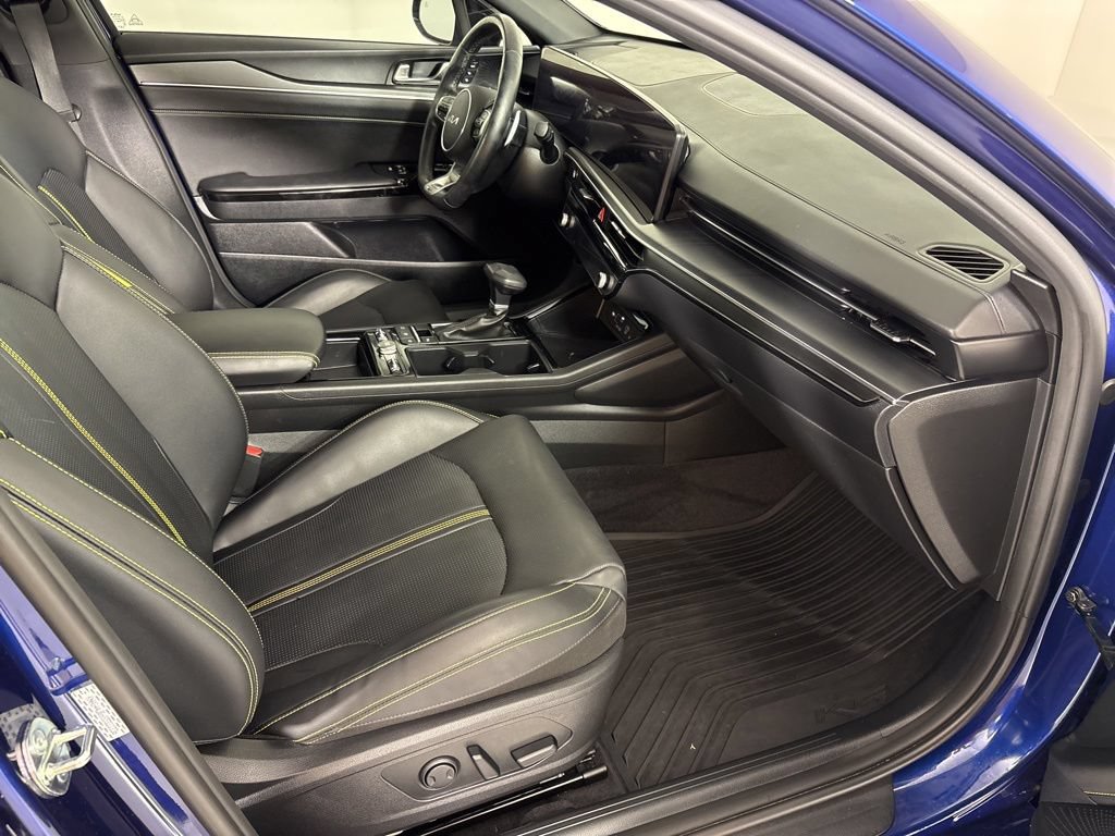 Used 2025 Kia K5 GT w/ GT1 Package FWD image 17