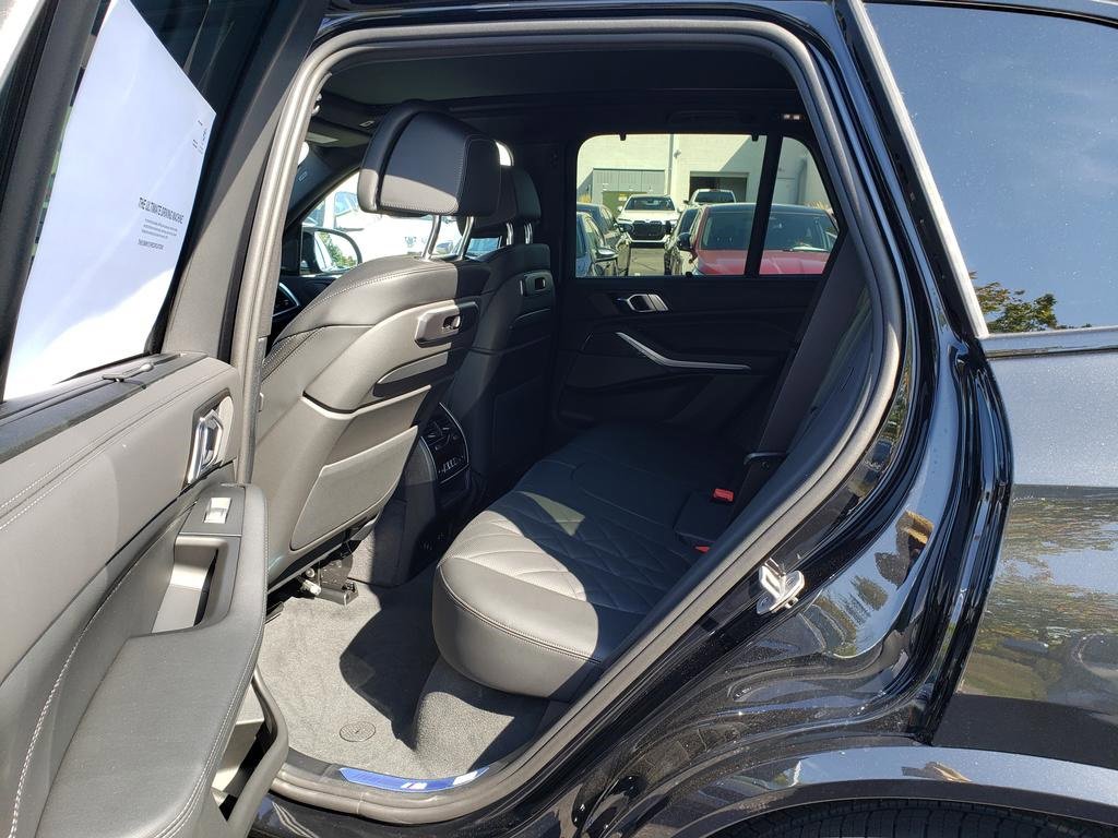 New 2026 BMW X5 M60i image 7