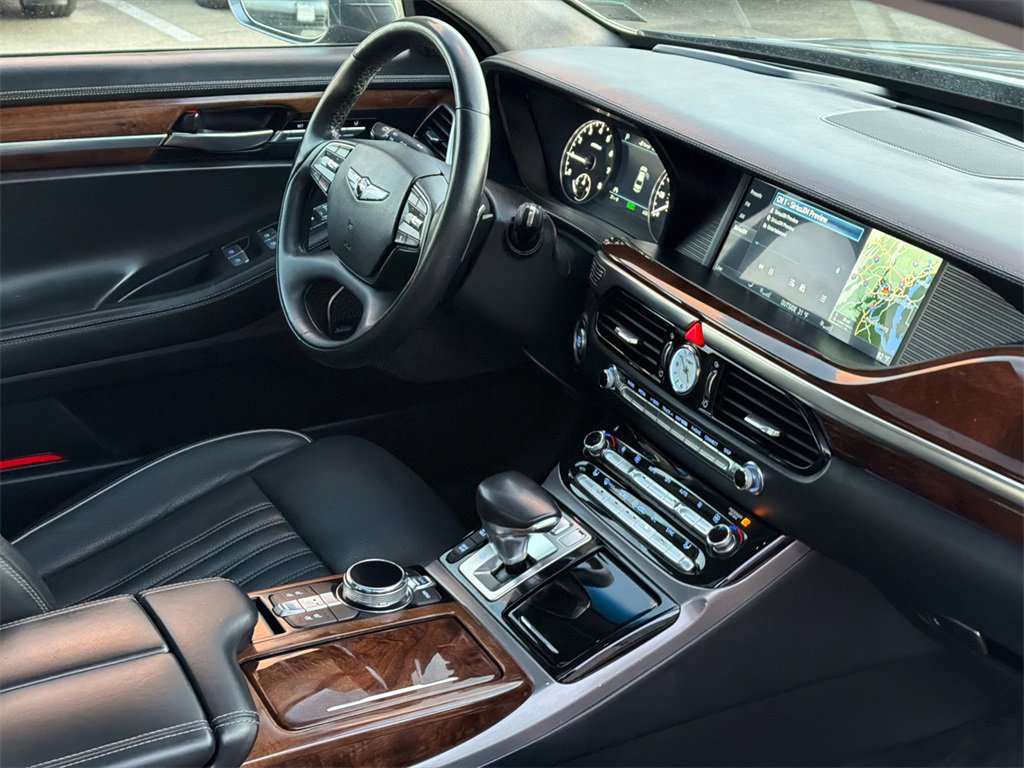 Used 2019 Genesis G90 3.3T Premium image 9