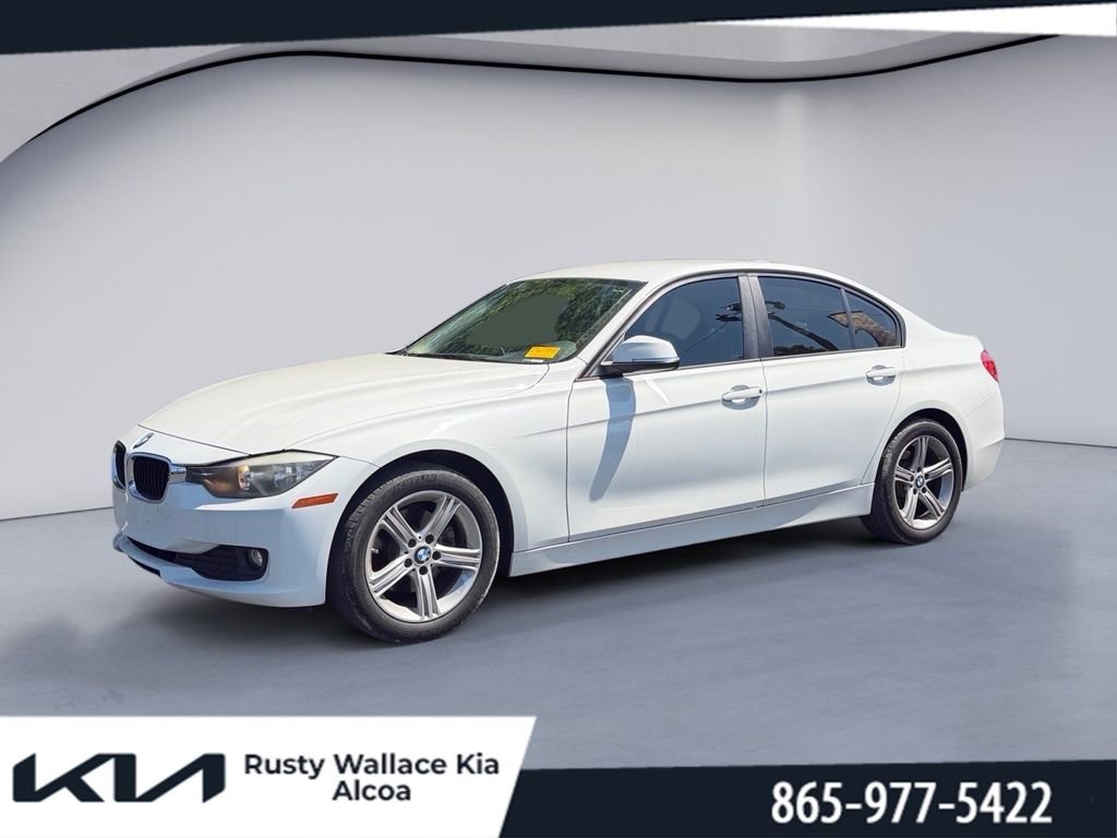 Used 2015 BMW 320i Sedan RWD image 1