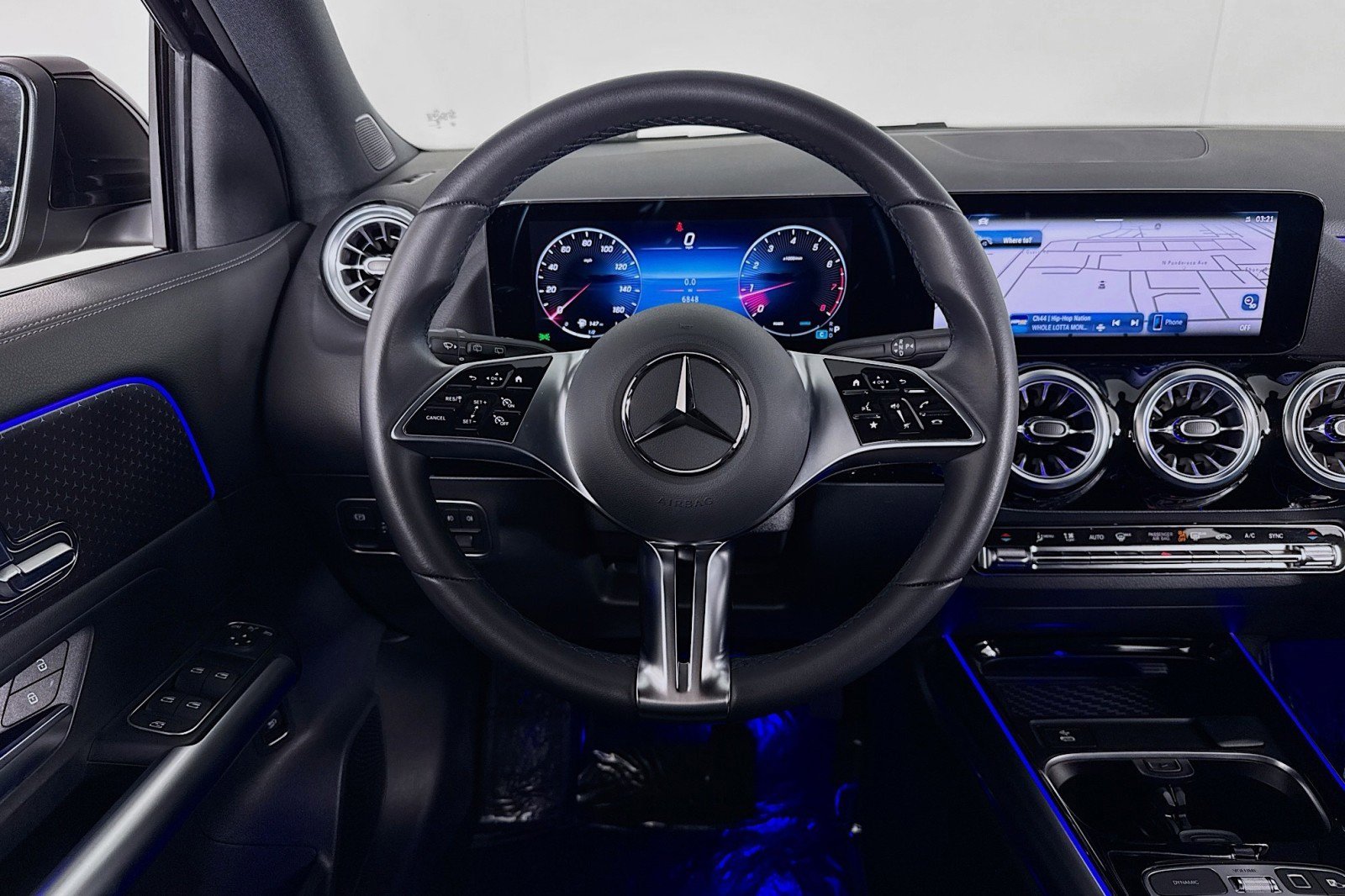 Certified 2025 Mercedes-Benz GLA 250 image 5