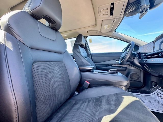 Used 2024 Nissan Ariya AWD image 15