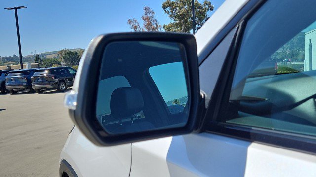 Used 2023 Chevrolet Traverse RS w/ LPO, Floor Liner Package FWD image 20