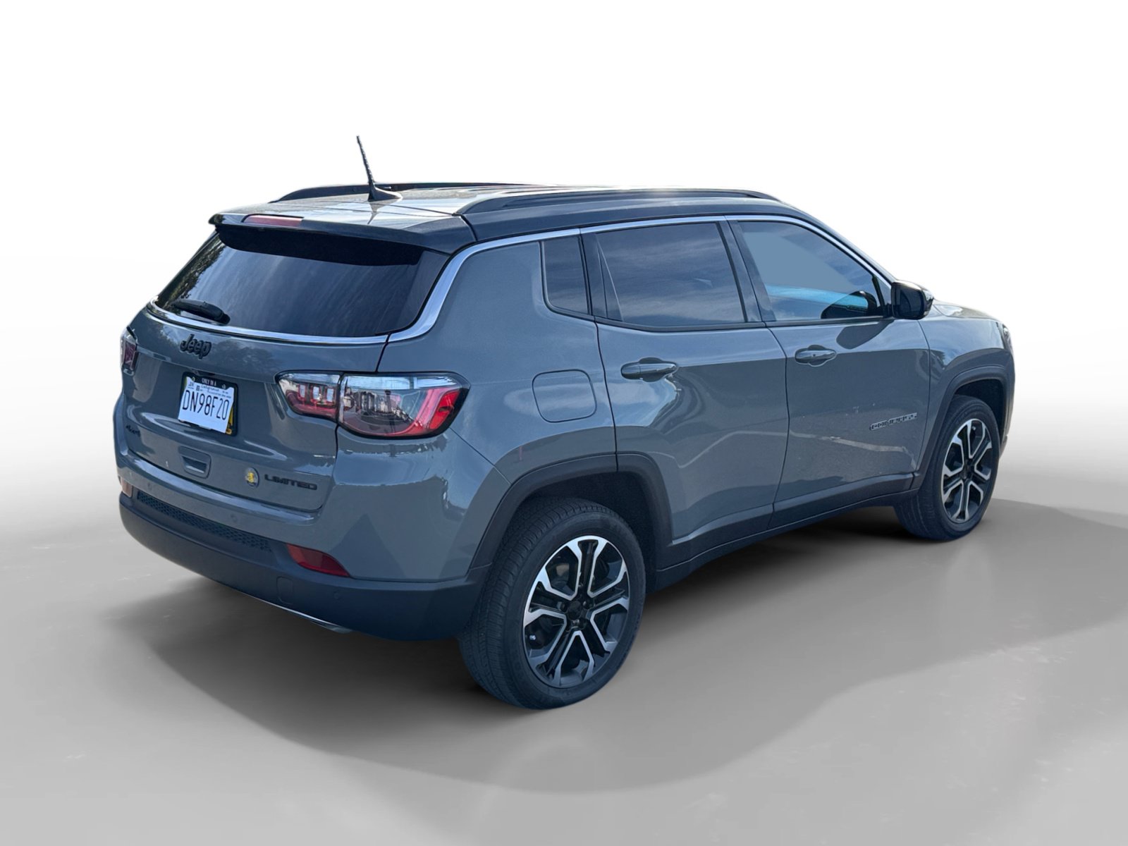 Used 2023 Jeep Compass Limited AWD/4WD image 5
