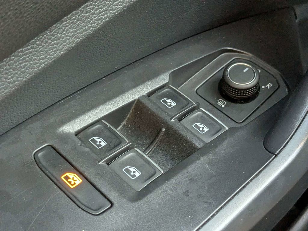 Used 2024 Volkswagen Jetta S image 10
