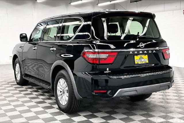 Used 2023 Nissan Armada S RWD image 2