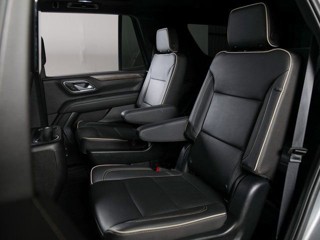 Used 2023 Chevrolet Tahoe Premier w/ Premium Package image 5