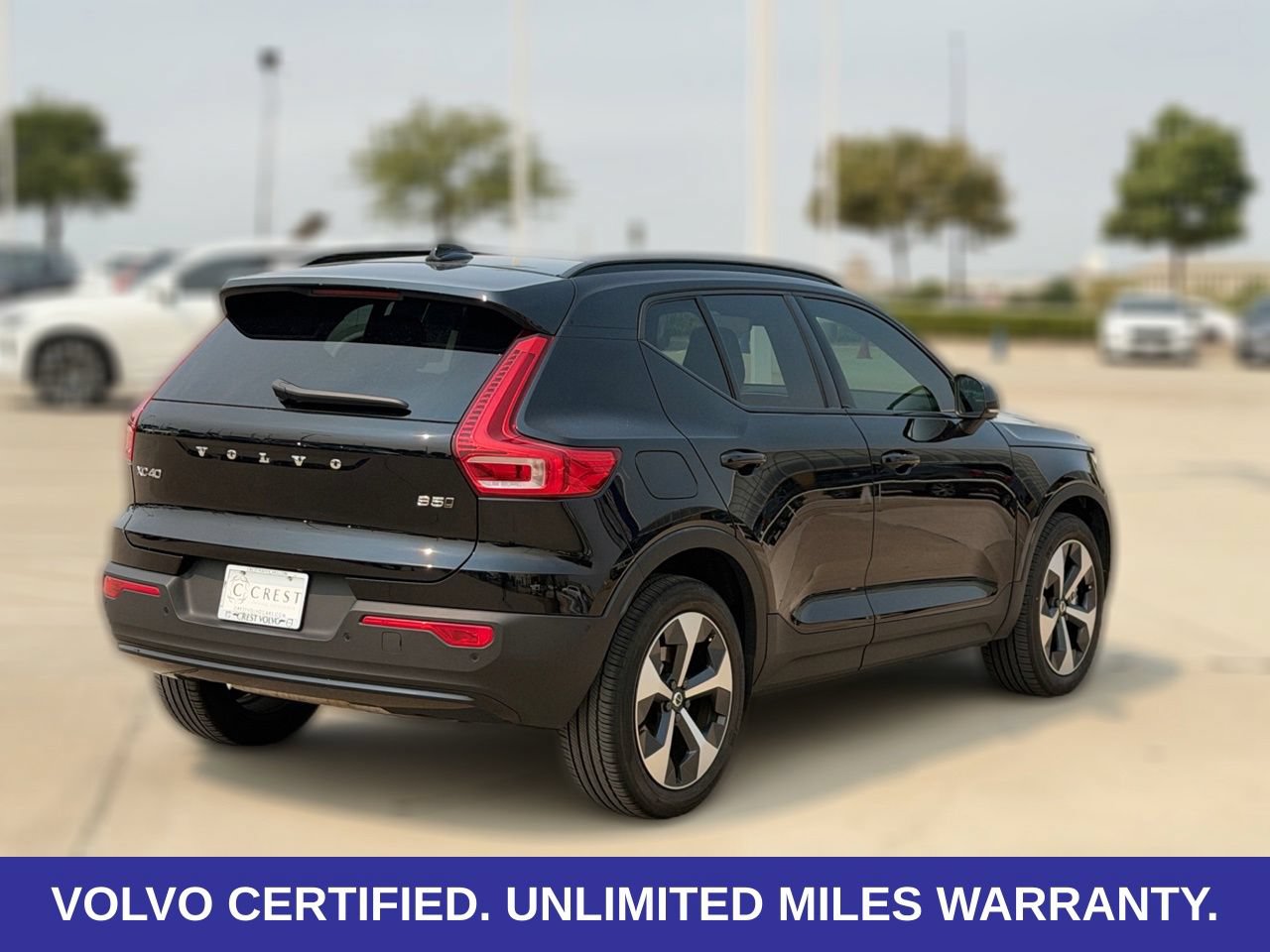 Certified 2026 Volvo XC40 B5 Plus AWD/4WD image 7