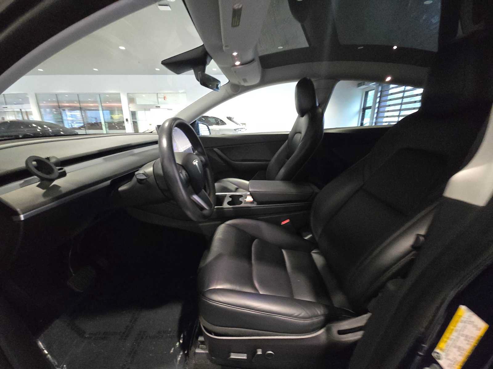 Used 2021 Tesla Model Y Long Range AWD/4WD image 23