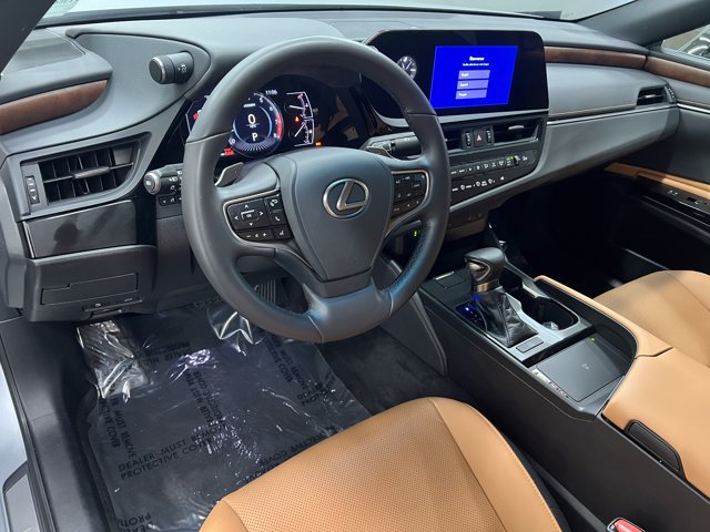 Certified 2024 Lexus ES 350 w/ Premium Package FWD image 16