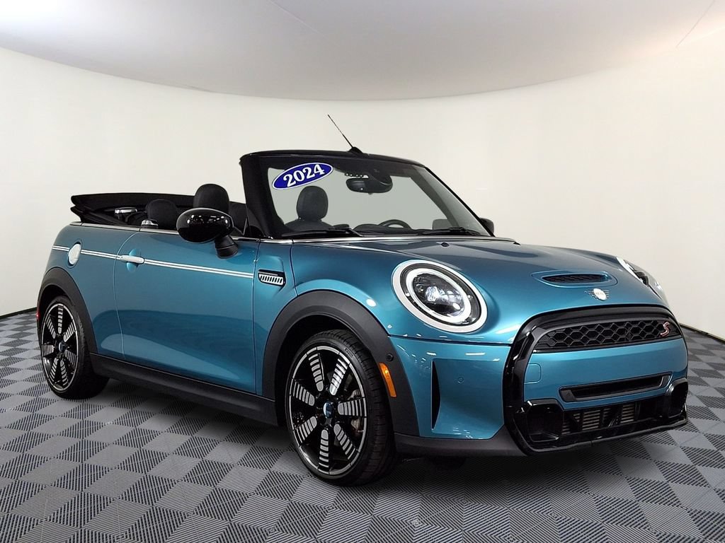 Used 2024 MINI Cooper S w/ Seaside Edition FWD image 1