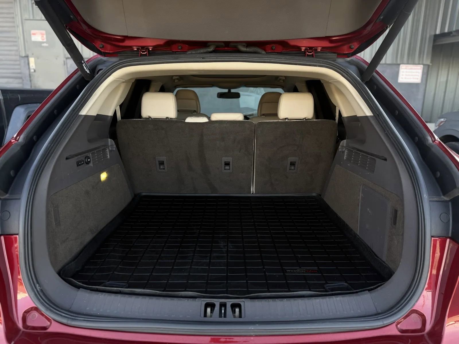 Used 2016 Lincoln MKX Reserve FWD image 16