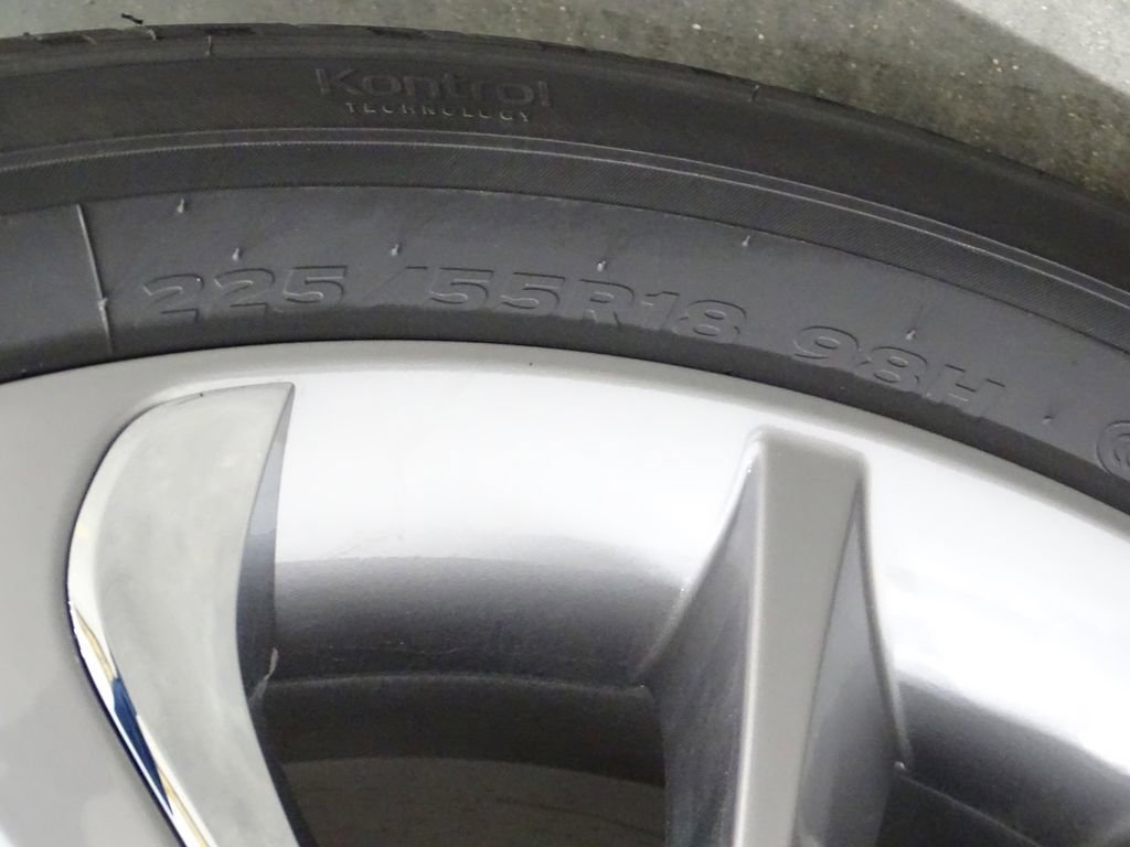 Used 2023 Buick Encore GX Essence w/ Experience Buick Package image 28