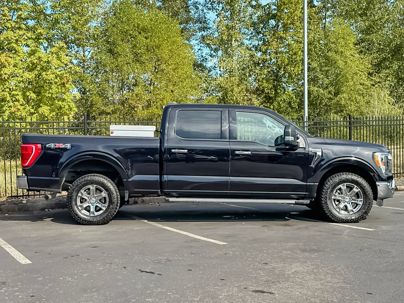 Used 2022 Ford F150 XLT w/ Equipment Group 302A High AWD/4WD image 2