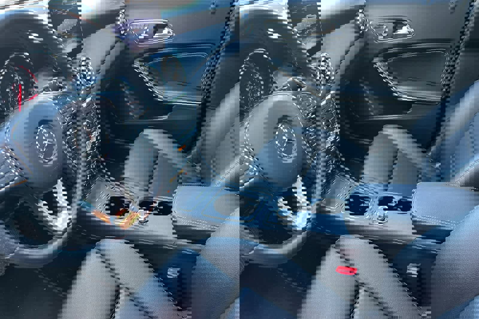 Used 2019 Mercedes-Benz GLA 250 4MATIC image 12