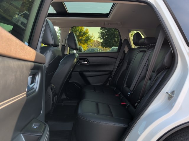 Certified 2023 Nissan Rogue SL AWD/4WD image 25