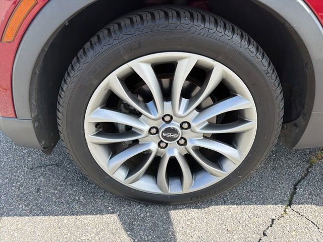Used 2017 Lincoln MKC Reserve FWD image 9