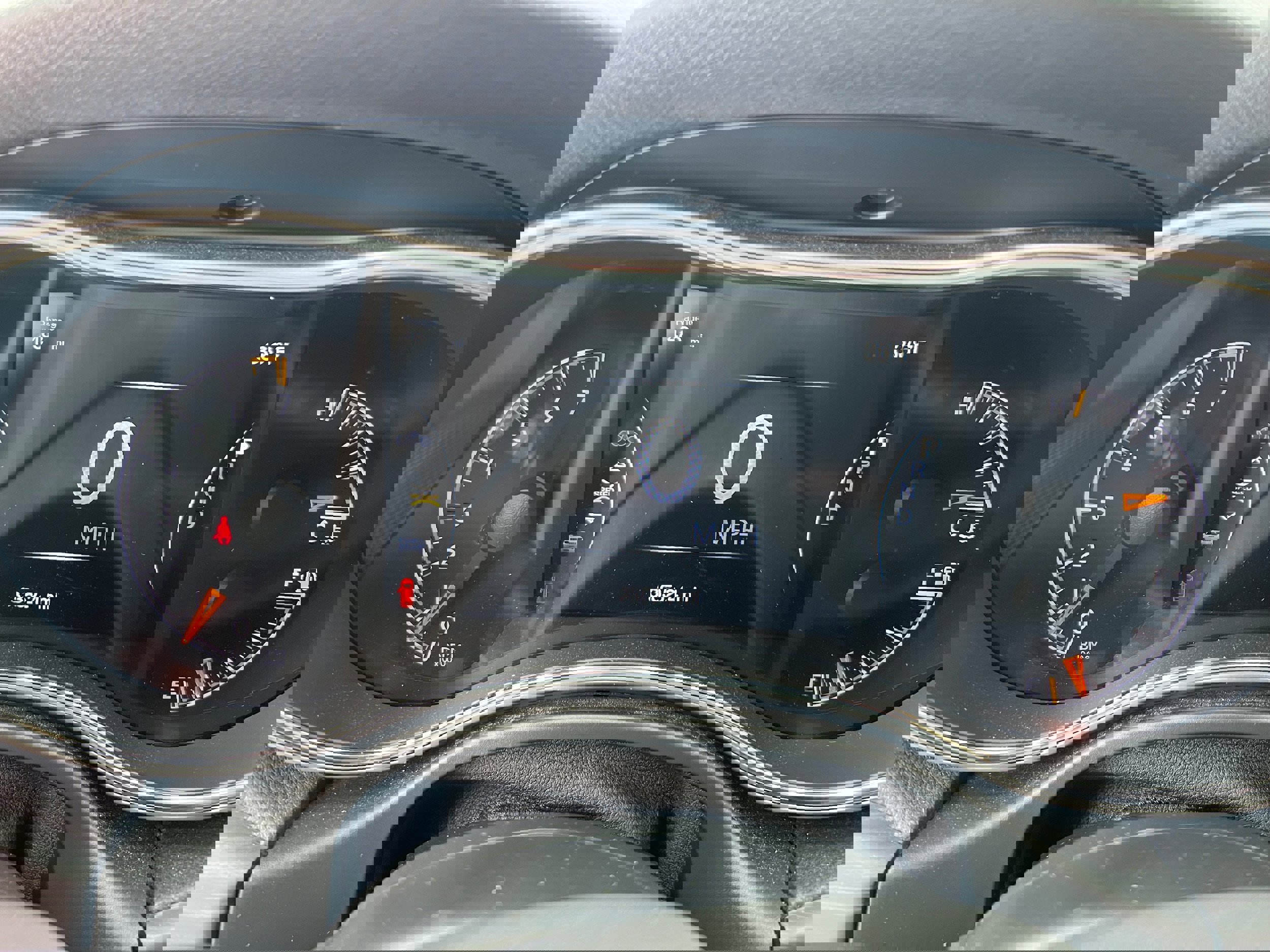 Used 2021 Jeep Grand Cherokee Limited image 13