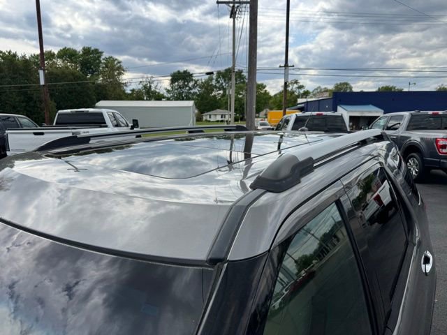 Used 2014 Ford Explorer XLT w/ Equipment Group 202A AWD/4WD image 21