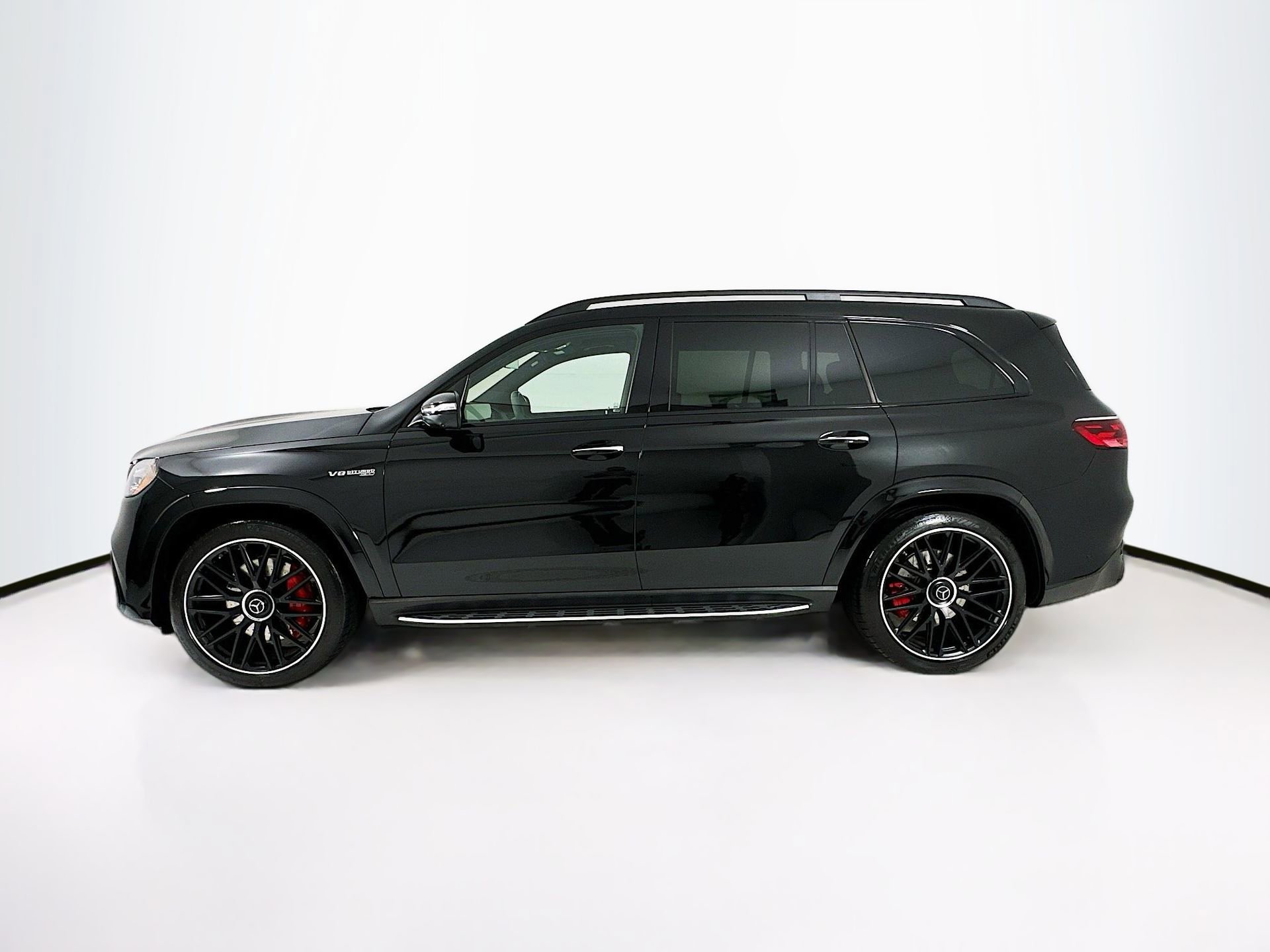 Used 2025 Mercedes-Benz GLS 63 AMG 4MATIC image 5