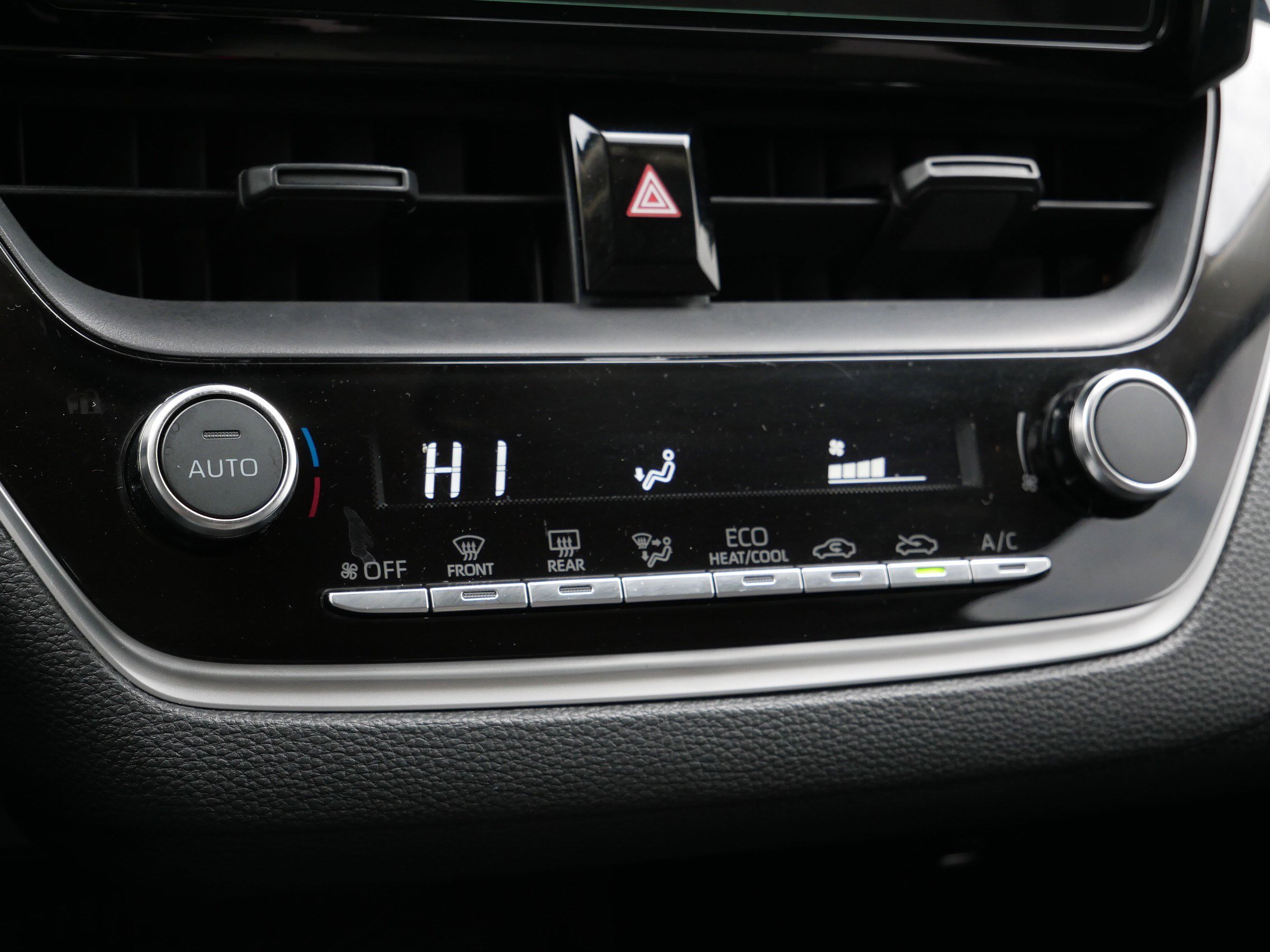 Certified 2024 Toyota Corolla LE image 23
