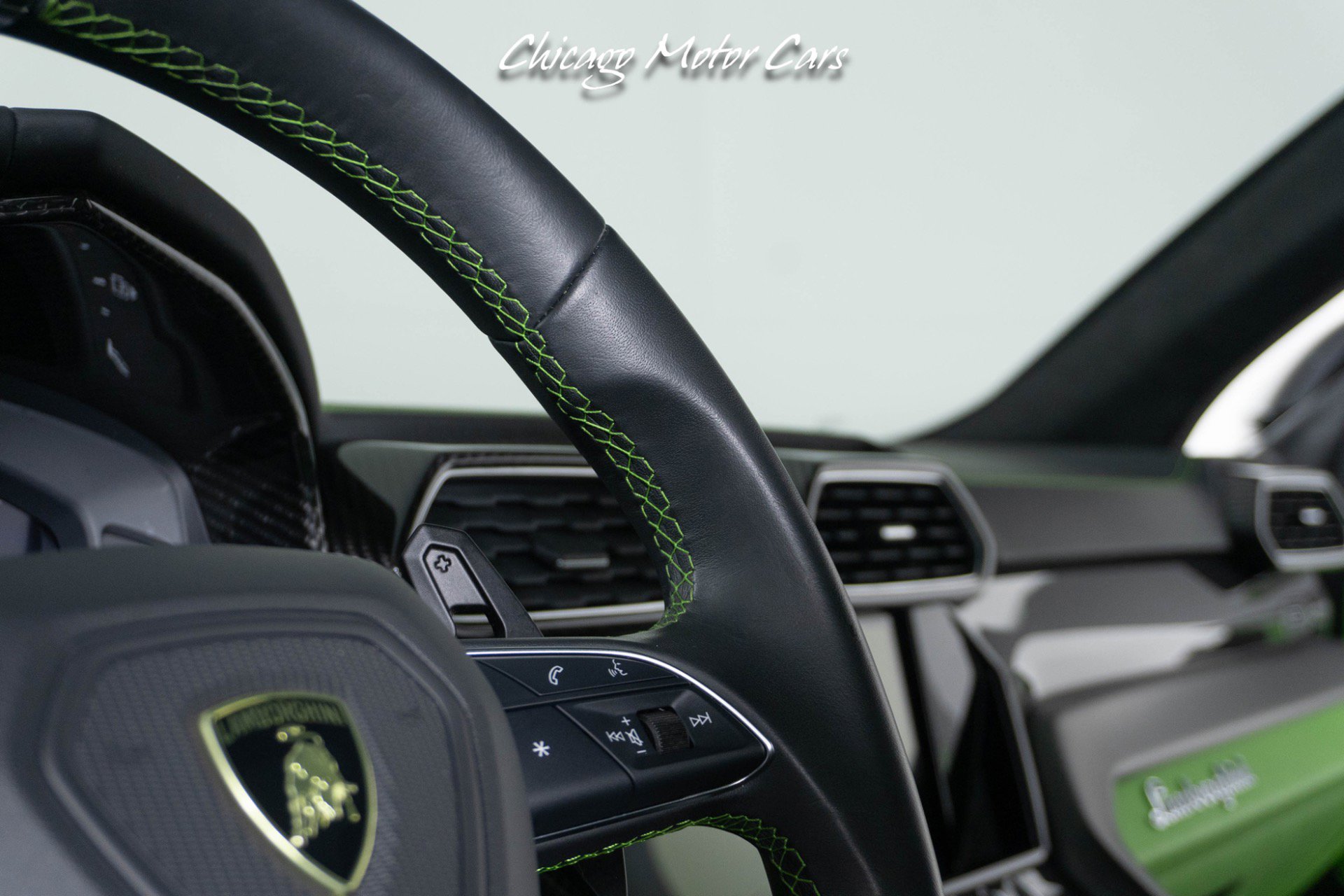 Used 2023 Lamborghini Urus S image 21